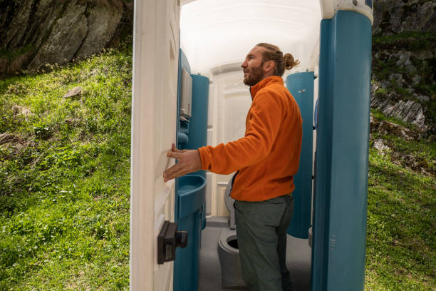 Best Emergency porta potty rental  in Westland, MI
